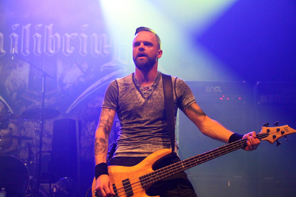 Beliebt sind die Bayern auch bei den weiblichen Metal-Fans. – Equilibrium.
