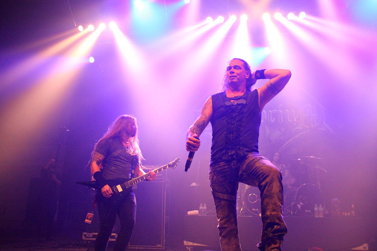 Beliebt sind die Bayern auch bei den weiblichen Metal-Fans. – Equilibrium.