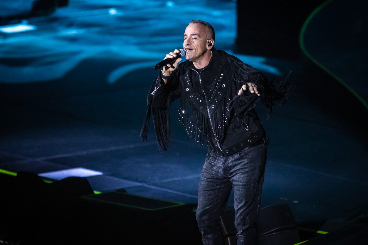 12.000 begeisterte Fans in der Domstadt. – Eros Ramazzotti.