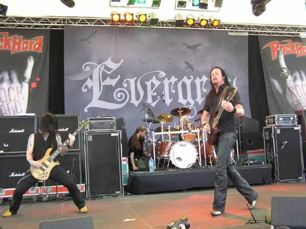 Evergrey haben noch auf keiner Bühne enttäuscht. – 