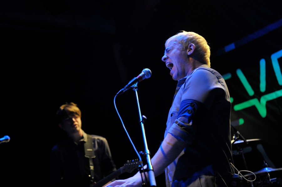Die 'Picassos des Pop' zu Gast im Gebäude9 in Köln. – Jonathan Higgs - Everything Everything