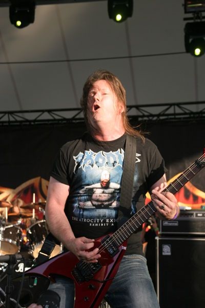 Exodus – Rob Dukes mischt alle auf. – 