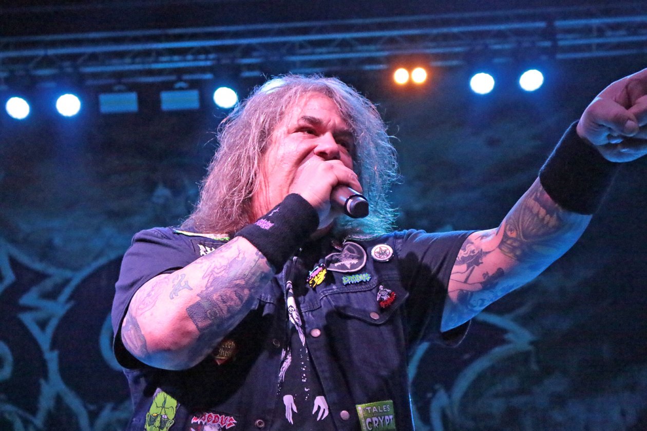 Exodus – Gary Holt und Co. in bester Spiellaune (und bei bescheidenem Sound). – Stark geprdeigt, aber kaum verstanden: Steve 'Zetro' Souza.