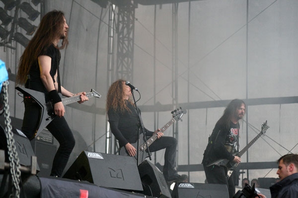 Waren ohne Rasierer unterwegs. – Exodus in action.