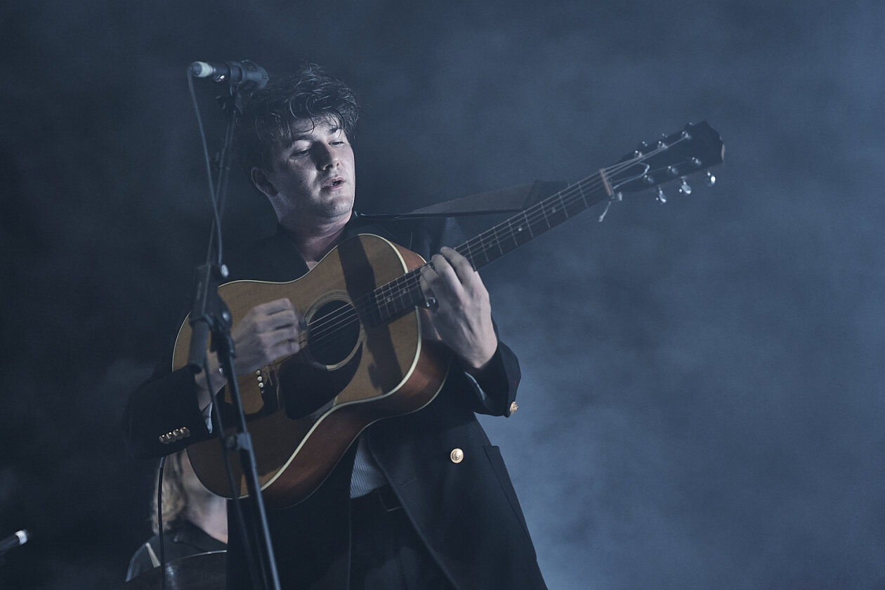 Abstecher nach Berlin: Der Schweizer ist mit seinem kommenden Livealbum "Orpheum" auf umfangreicher Deutschland-Tour. – Faber.