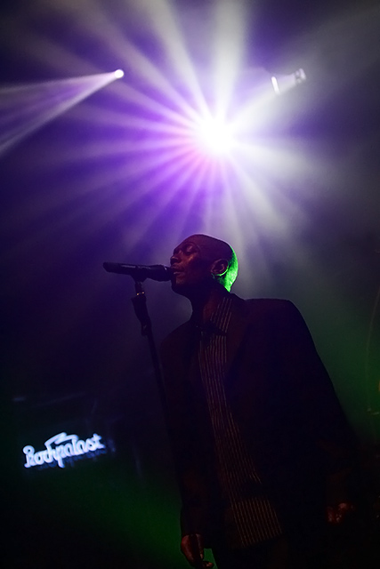 Und immer wieder ein Erlebnis: Faithless live. – 