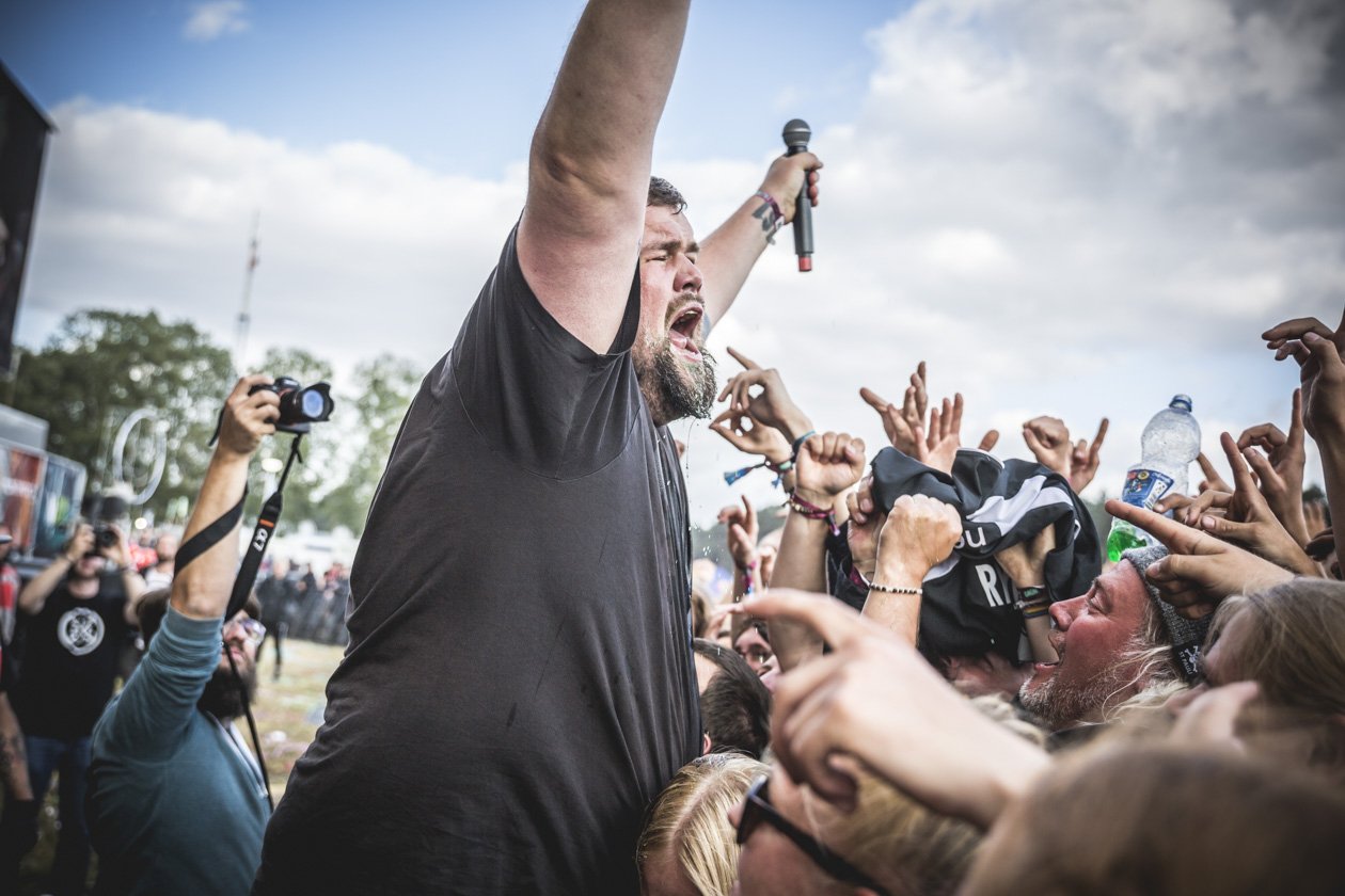 Vollgas aus der Green Stage. – Feine Sahne Fischfilet.