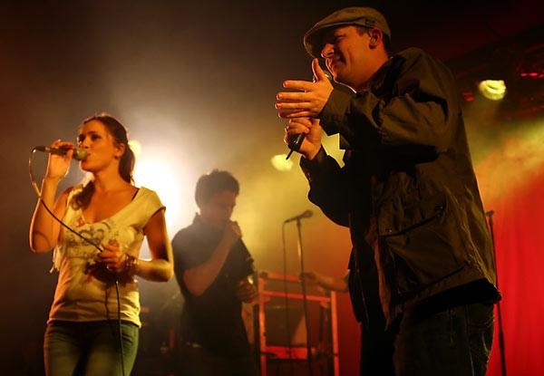 Fettes Brot am 18. April 2005 im Soundgarden Dortmund. – 