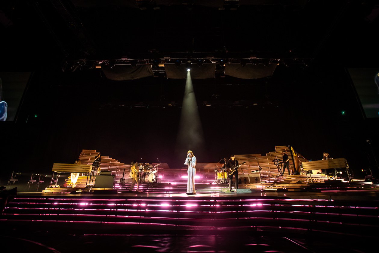 Pure Begeisterung in der Arena. – Florence And The Machine.