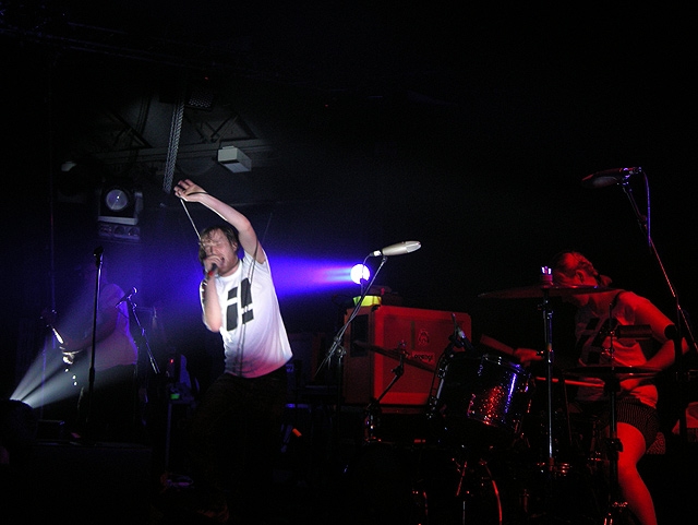 Forward Russia – Die Leedser brillierten am 15.11.07 als Vorband von Biffy Clyro im Sheffielder Octagon-Club. – 