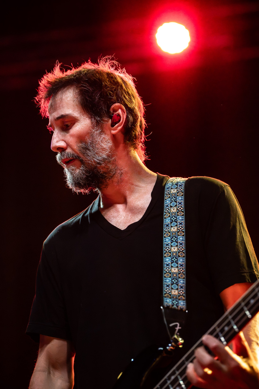 Hollywood-Star Keanu Reeves und Band auf Europatour. – Keanu Reeves.