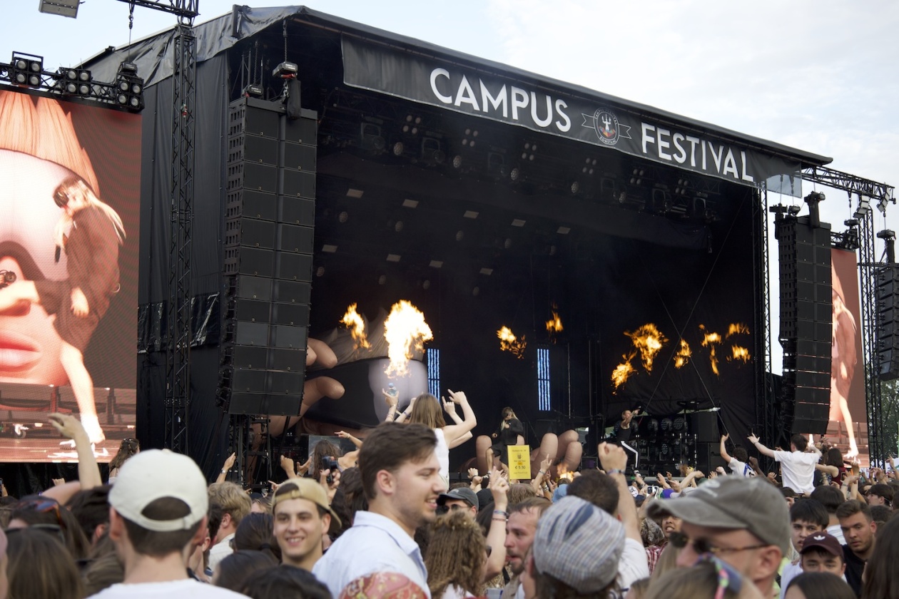 Das zweitägige Festival am Bodensee mit Sean Paul, Blond, Ikkimel, Zartmann, ZsaZsa, Ski Aggu u.a. – Fire!