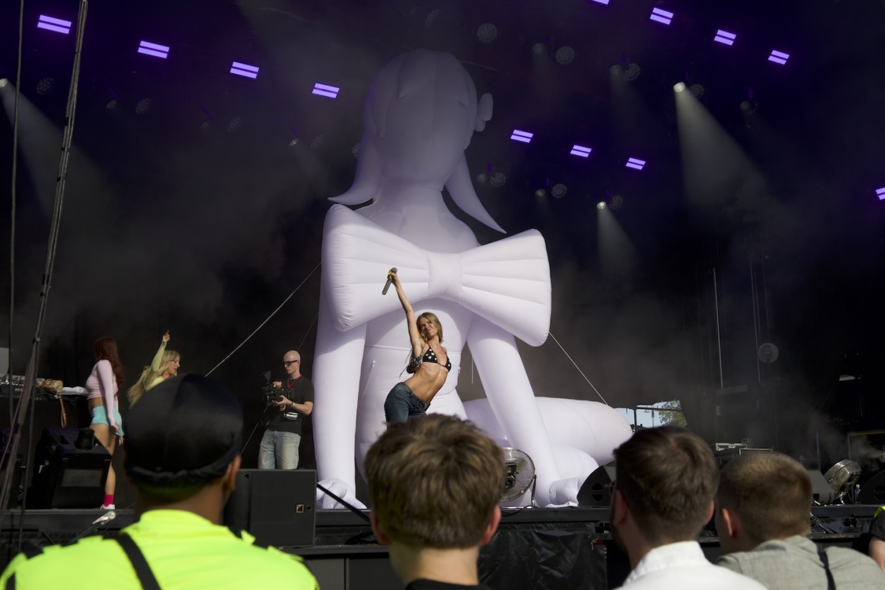 Das zweitägige Festival am Bodensee mit Sean Paul, Blond, Ikkimel, Zartmann, ZsaZsa, Ski Aggu u.a. – ZsaZsa und Männer.