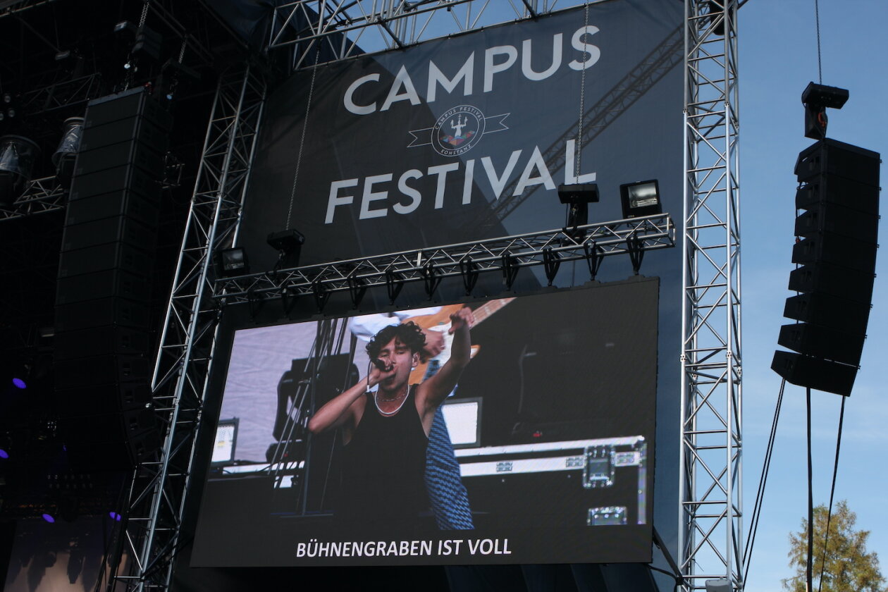 Sommer, Sonne, Party im Bodenseestadion mit Kraftkluv, AnnenMayKantereit, Juju, Provinz, Faber u.a. – Sänger Jeremias von?