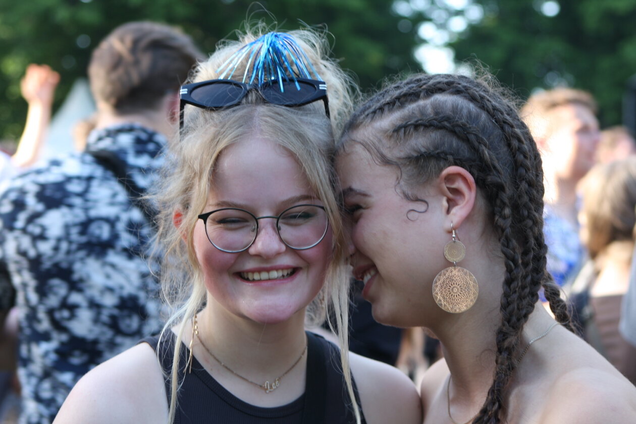 Sommer, Sonne, Party im Bodenseestadion mit Kraftkluv, AnnenMayKantereit, Juju, Provinz, Faber u.a. – Smileee.