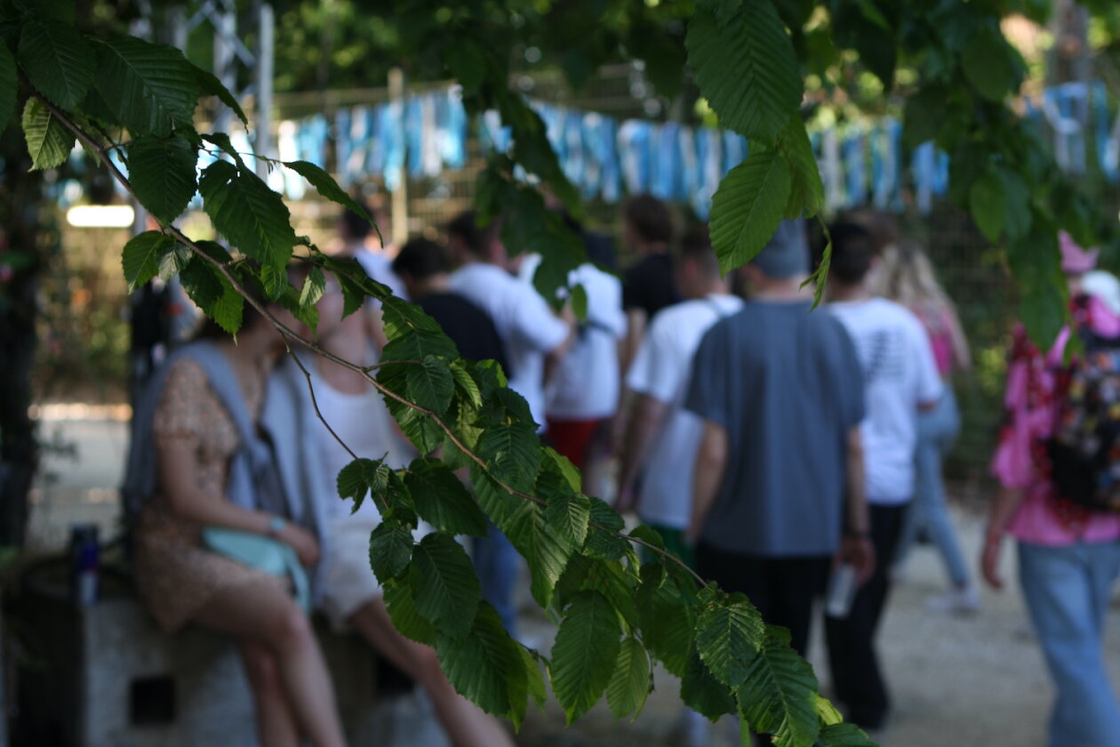Sommer, Sonne, Party im Bodenseestadion mit Kraftkluv, AnnenMayKantereit, Juju, Provinz, Faber u.a. – So viel Zeit muss sein.