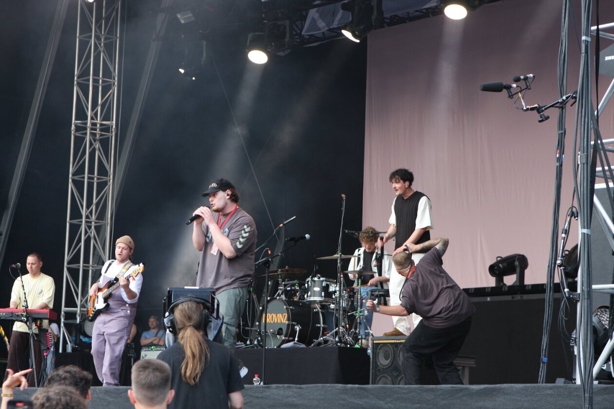 Sommer, Sonne, Party im Bodenseestadion mit Kraftkluv, AnnenMayKantereit, Juju, Provinz, Faber u.a. – Specialguest: Majan.