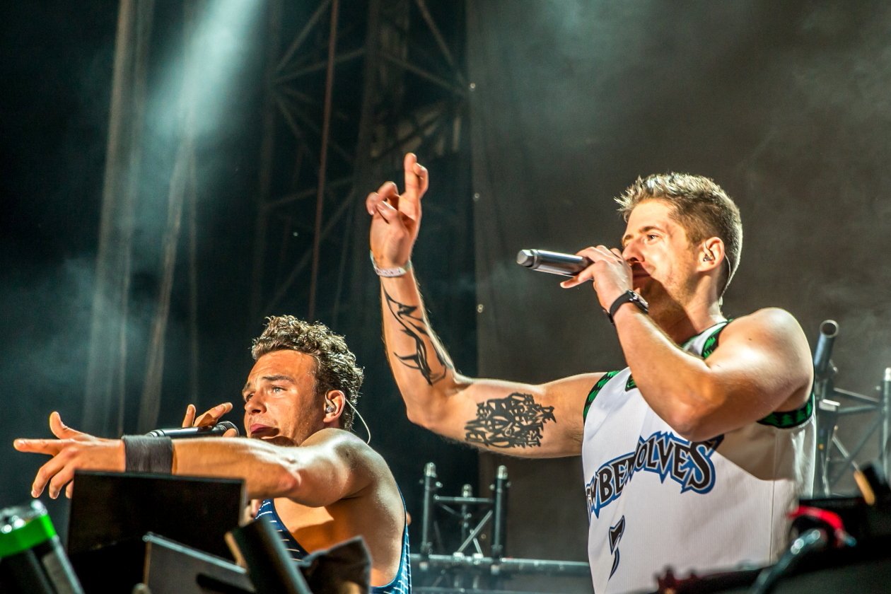 Vier Tage lang Party vor malerischer Bergkulisse mit Billy Talent, Beginner, Casper, The Offspring, Scooter, Biffy Clyro etc. – SDP.