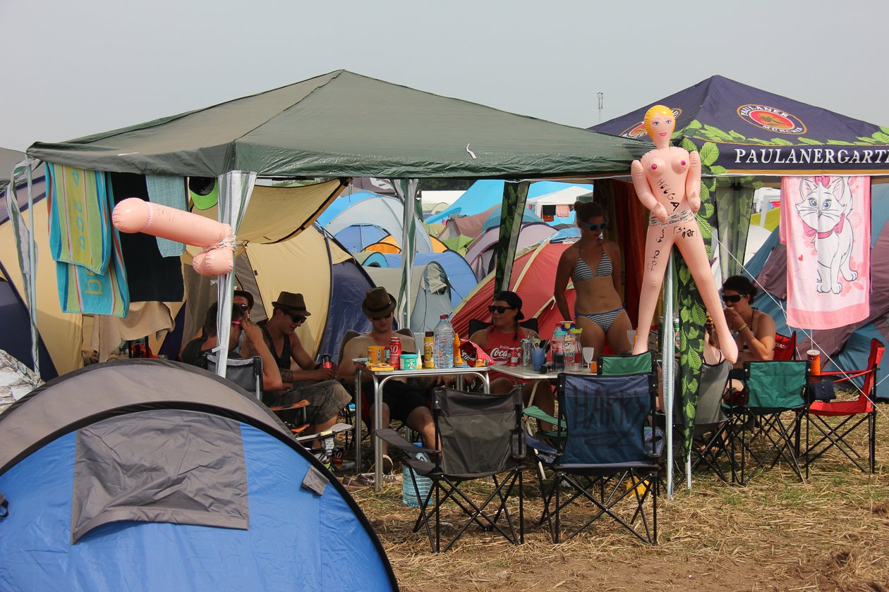Alle Fotos zum Festival an der Nordsee. – Hier geht's heiß her.