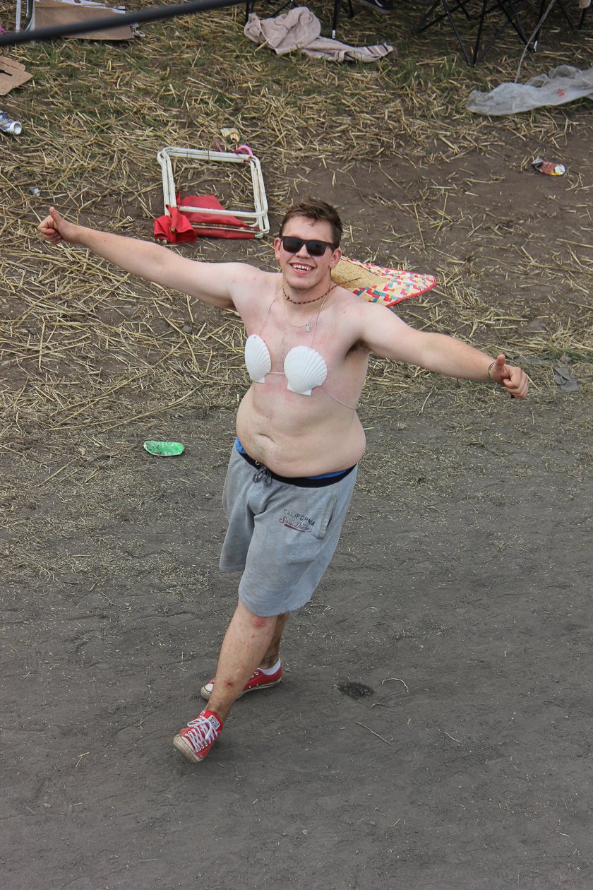 Alle Fotos zum Festival an der Nordsee. – Laut eigener Aussage "der Schärfste im Mädels-Lager".