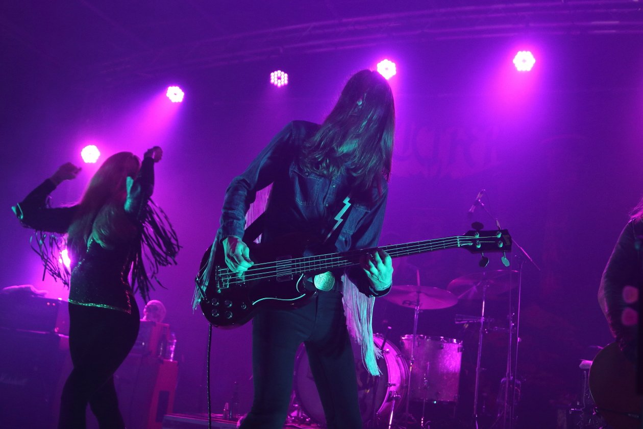 Monter Magnet, Graveyard, Nebula, Elder, Weedeater, Pretty Lightning u.v.a. - Smoke'n'Stoner an der Spree. – Lucifer.