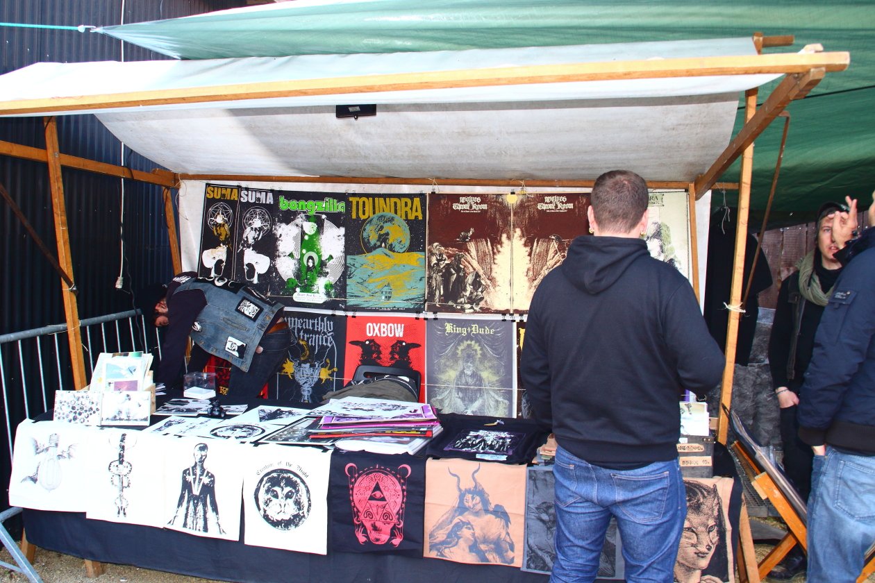 Drei Tage Stoner, Doom und Dämpfe auf dem Berliner RAW-Gelände. – Für die Entlastung in der Geldbörse ebenso.