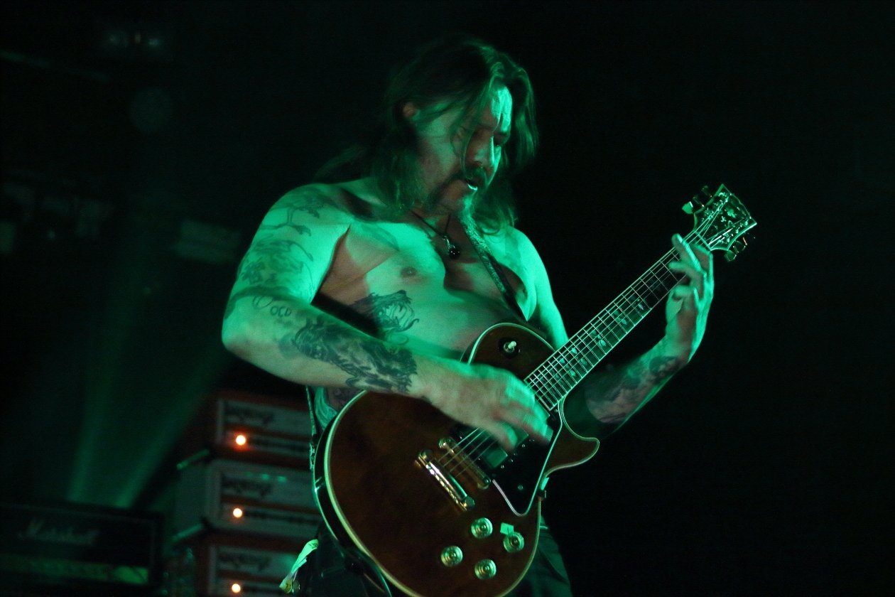 Drei Tage Stoner, Doom und Dämpfe auf dem Berliner RAW-Gelände. – Matt Pike is in da house!
