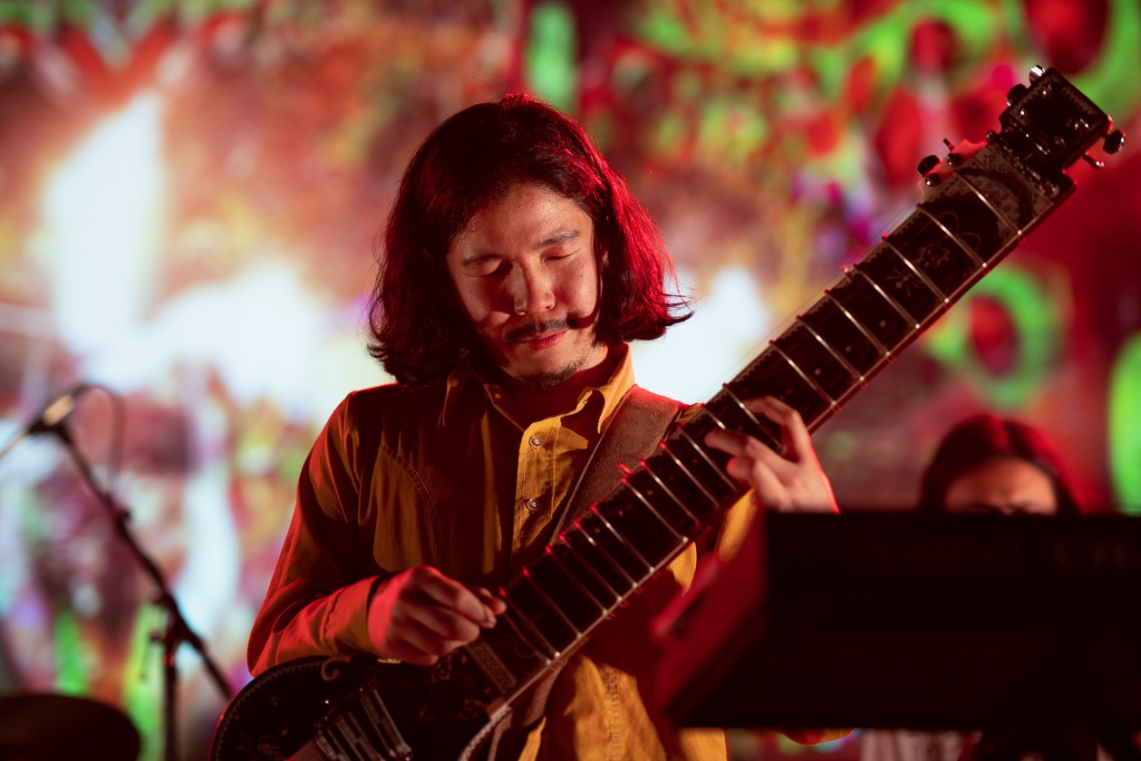 Fu Manchu, Nick Olivieri, Witch, All Them Witches, The Skull, Long Distance Calling u.v.a. - feeling the desert! – Kikagaku Moyo.