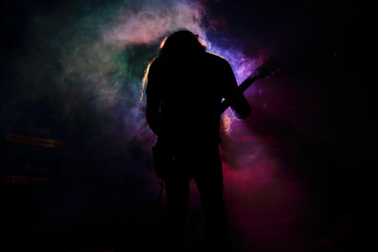 Das ganze Jahr über in den Clubs und auf Festivals unterwegs: Ausgewählte Bilder der laut.de-Fotografen. – Dunkel, dunkler, Alcest.
