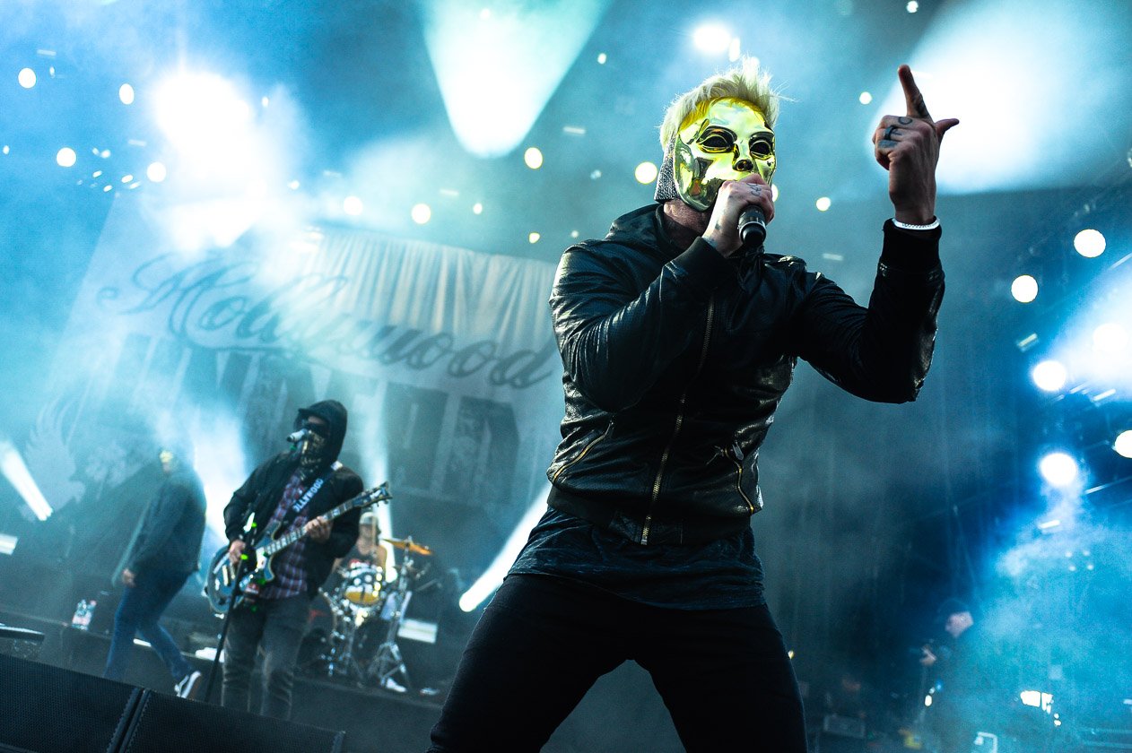 laut.de vor (und manchmal auch auf) den Bühnen. – Hollywood Undead.