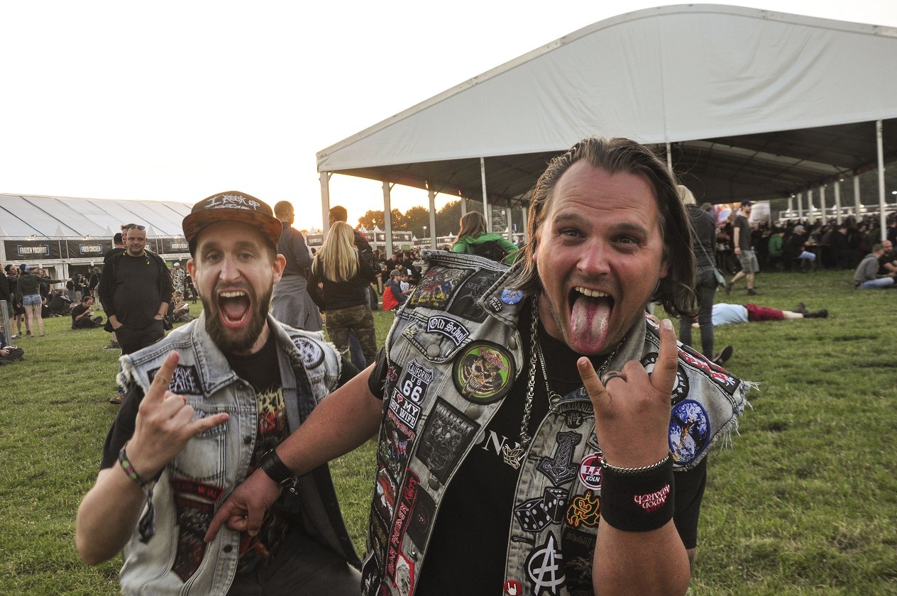 Bestes Wetter, beste Bands: 155.000 Menschen reisen zum Graspop nach Dessel. – Läuft bei euch.