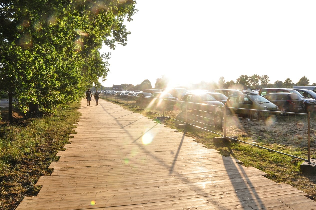 Bestes Wetter, beste Bands: 155.000 Menschen reisen zum Graspop nach Dessel. – Sunshine.