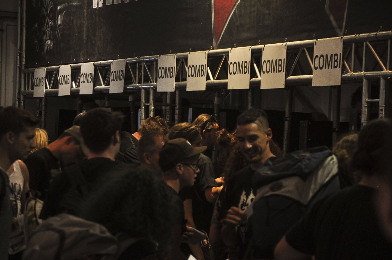 Bestes Wetter, beste Bands: 155.000 Menschen reisen zum Graspop nach Dessel. – Tickets einlösen.