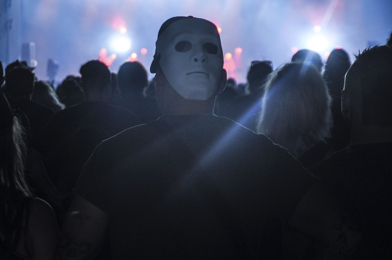Bestes Wetter, beste Bands: 155.000 Menschen reisen zum Graspop nach Dessel. – Und wer bist du?