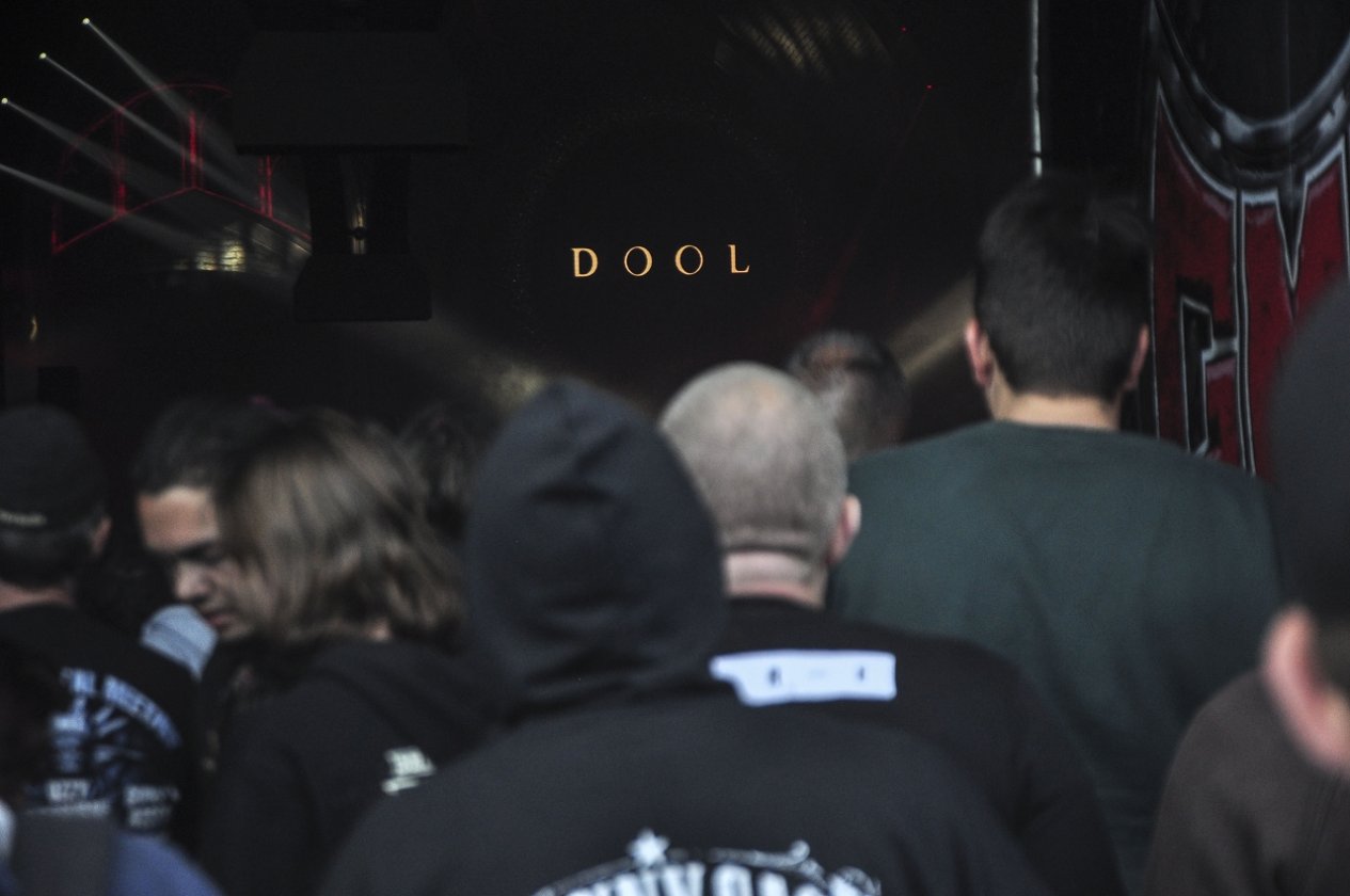 Impressionen und Atmosphäre vom belgischen XXL-Metaltreffen. – Dool.