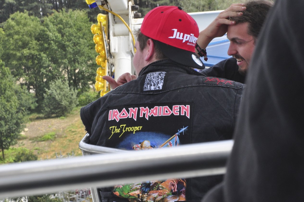 Impressionen und Atmosphäre vom belgischen XXL-Metaltreffen. – Maiden!