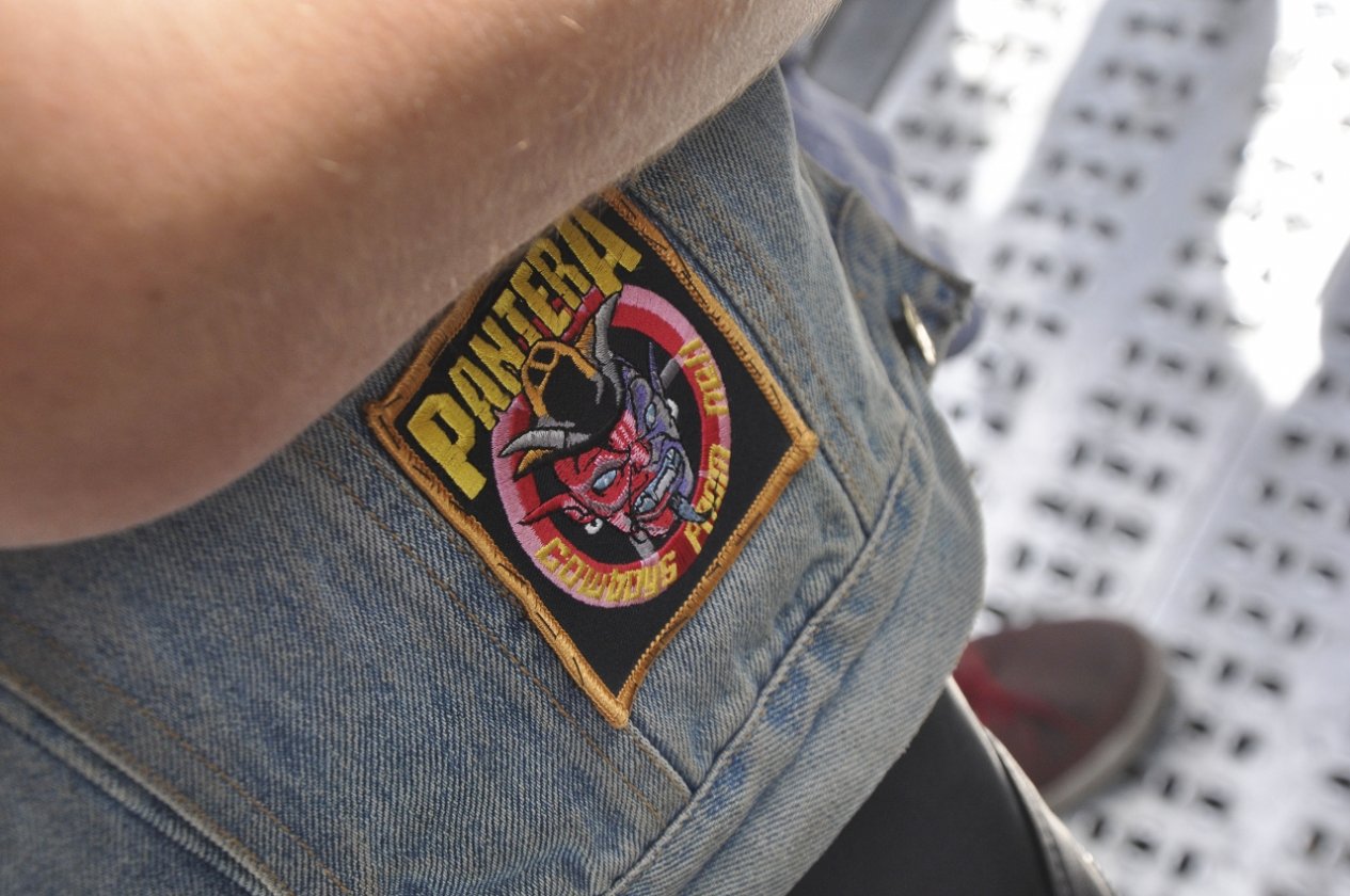 Impressionen und Atmosphäre vom belgischen XXL-Metaltreffen. – R.I.P. Vinnie.