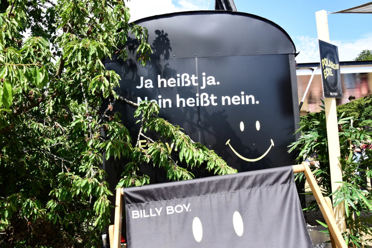 Die Sonne brennt erbarmungslos, und die Party rollt! – Always remember!