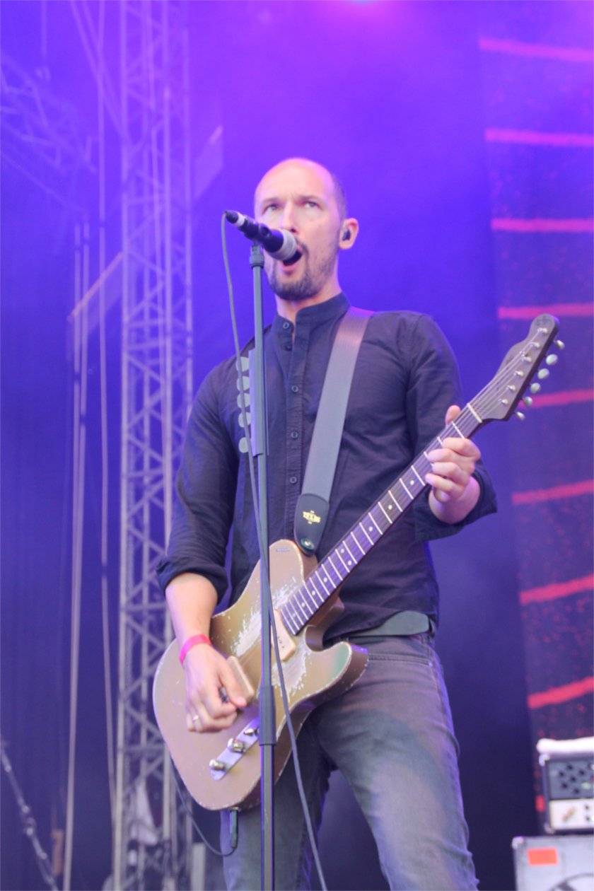 Circle Pits und Kirschbier: Die Fotos aus Straubenhardt. – Donots.