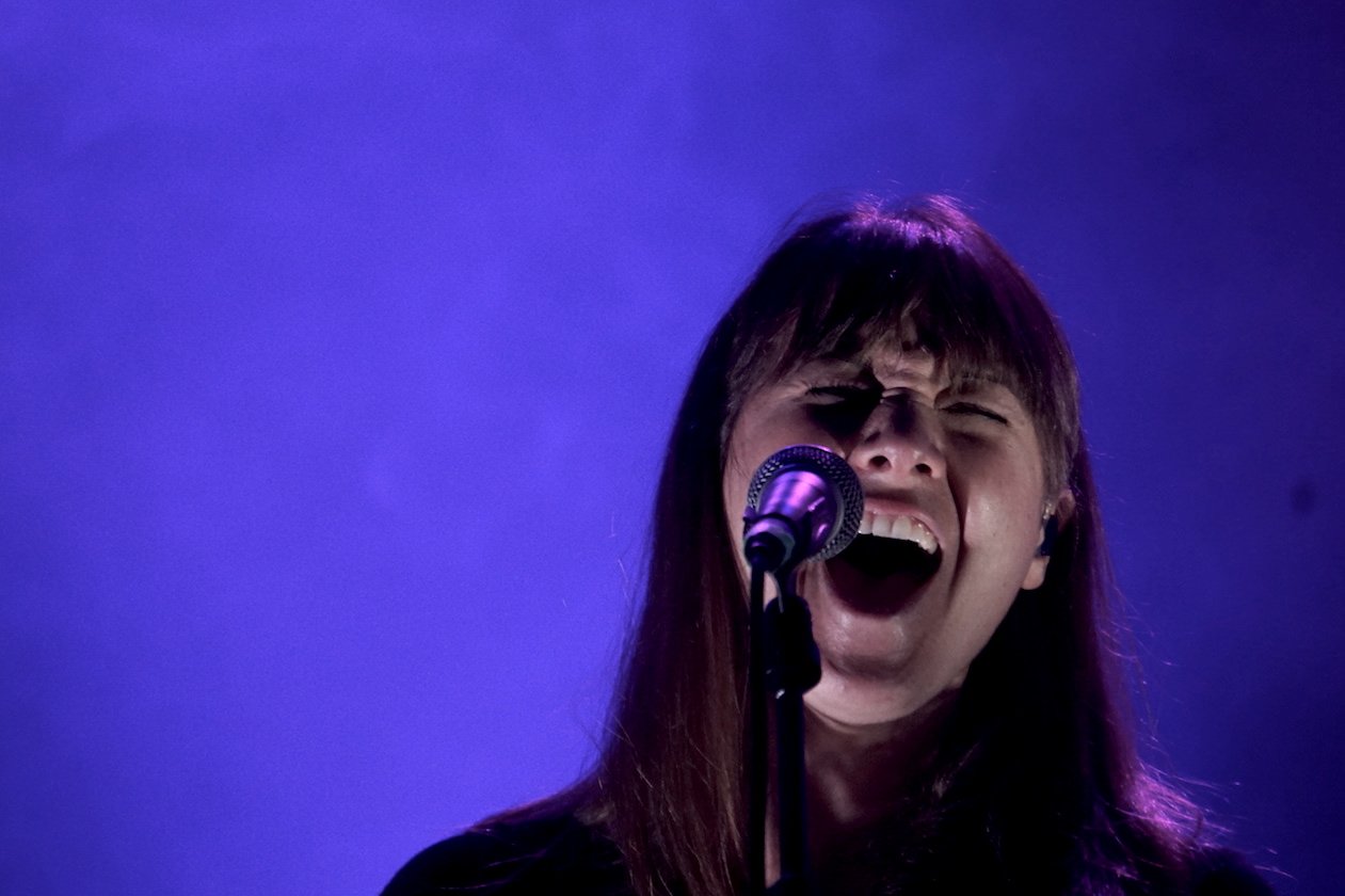 Gisbert zu Knyphausen nutzt das elterliche Weingut im Rheingau jährlich als Festivalgelände. – Sophie Hunger.