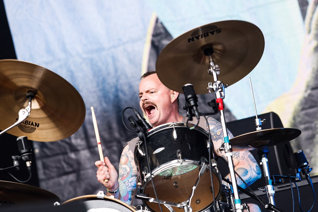 78.000 Fans auf der Sandrennbahn Eichenring! – Red Fang.
