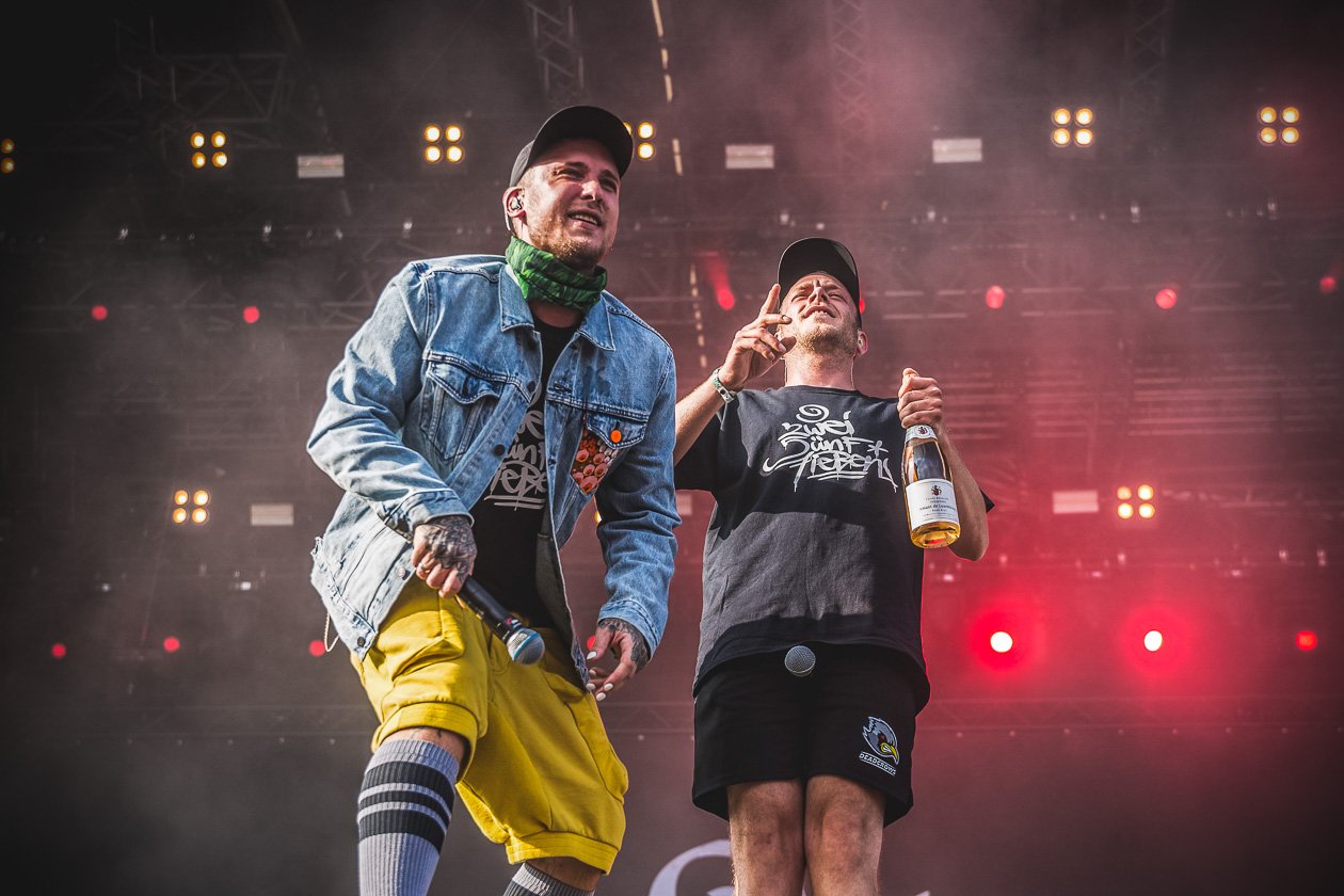 Foo Fighters, The Cure, Die Toten Hosen u.v.a.: Schaulaufen der Alternative-Stars. – 257ers