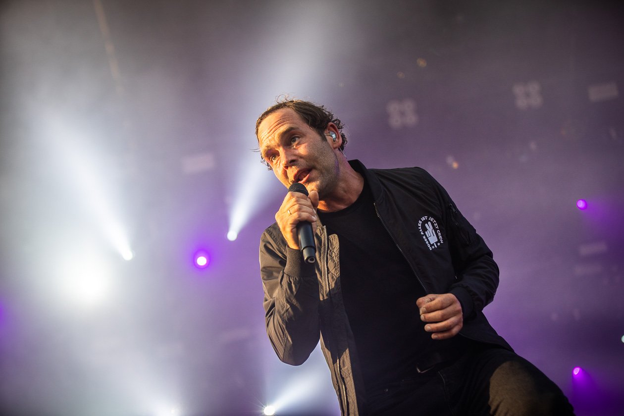 Foo Fighters, The Cure, Die Toten Hosen u.v.a.: Schaulaufen der Alternative-Stars. – Bosse.