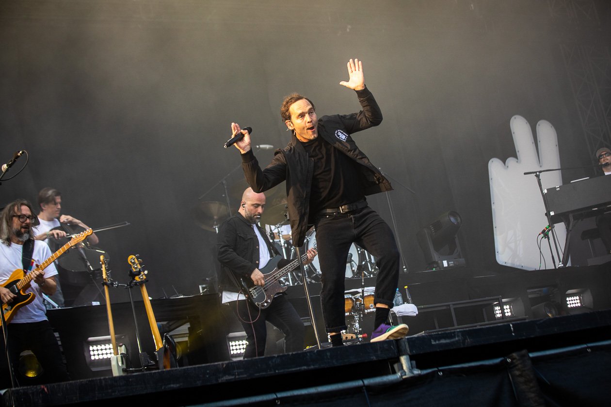 Foo Fighters, The Cure, Die Toten Hosen u.v.a.: Schaulaufen der Alternative-Stars. – Bosse.