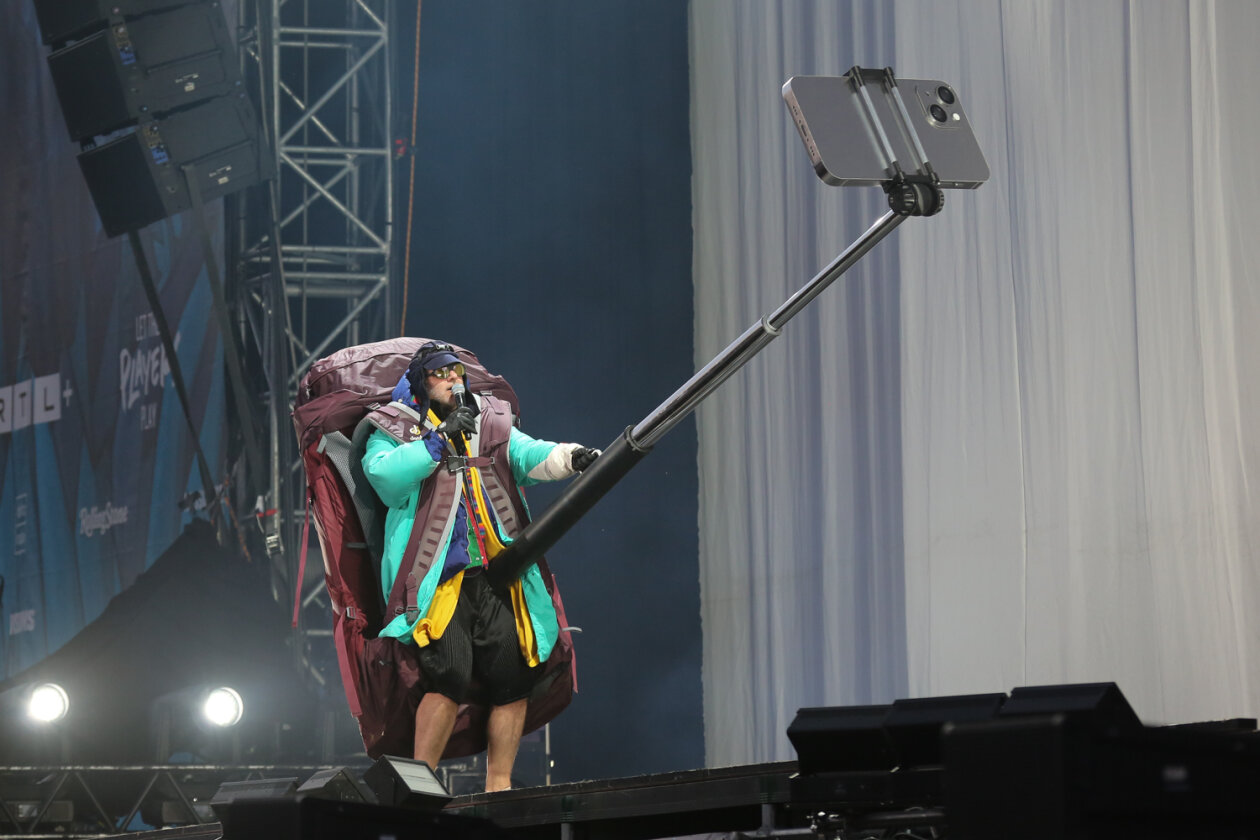 Der Festivaltsonntag ließ die Fans noch einmal ausrasten: Bring Me The Horizon, Deichkind, Feine Sahne Fischfielt, Sum 41, The Offspring u.a. – Deichkind.