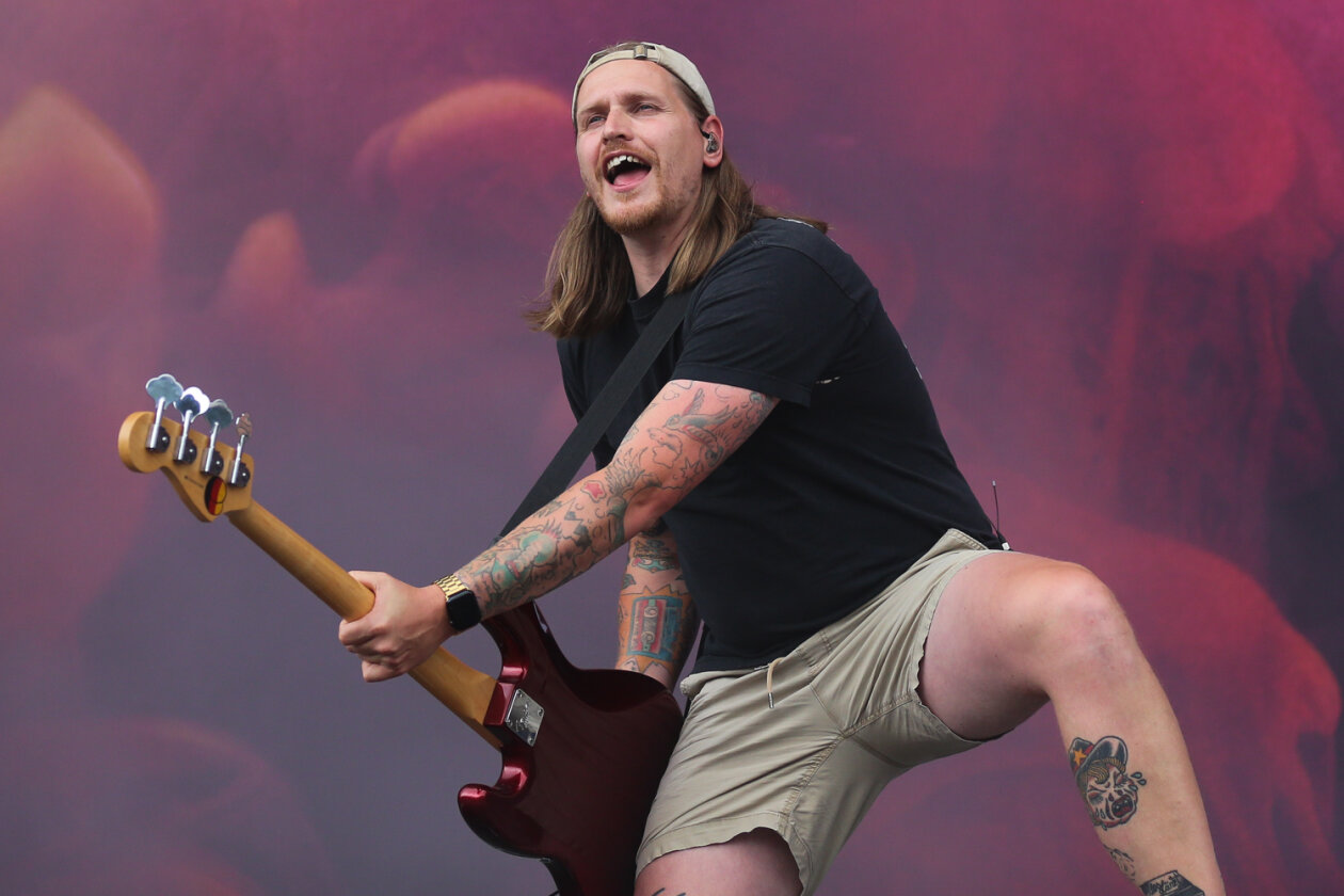 Der Festivaltsonntag ließ die Fans noch einmal ausrasten: Bring Me The Horizon, Deichkind, Feine Sahne Fischfielt, Sum 41, The Offspring u.a. – Feine Sahne Fischfilet.