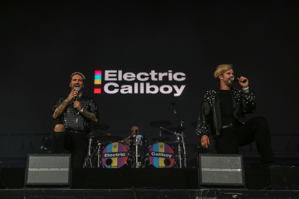 Sonne satt in Scheeßel: Rise Against, Electric Callboy, Biffy Clyro, Olli Schulz, The Prodigy, Hot Water Music u.a. – Electric Callboy.