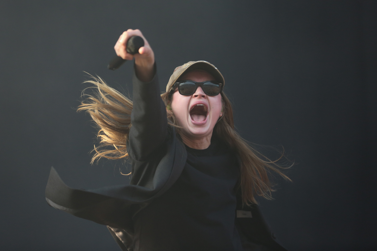 Sonne satt in Scheeßel: Rise Against, Electric Callboy, Biffy Clyro, Olli Schulz, The Prodigy, Hot Water Music u.a. – Girl In Red.