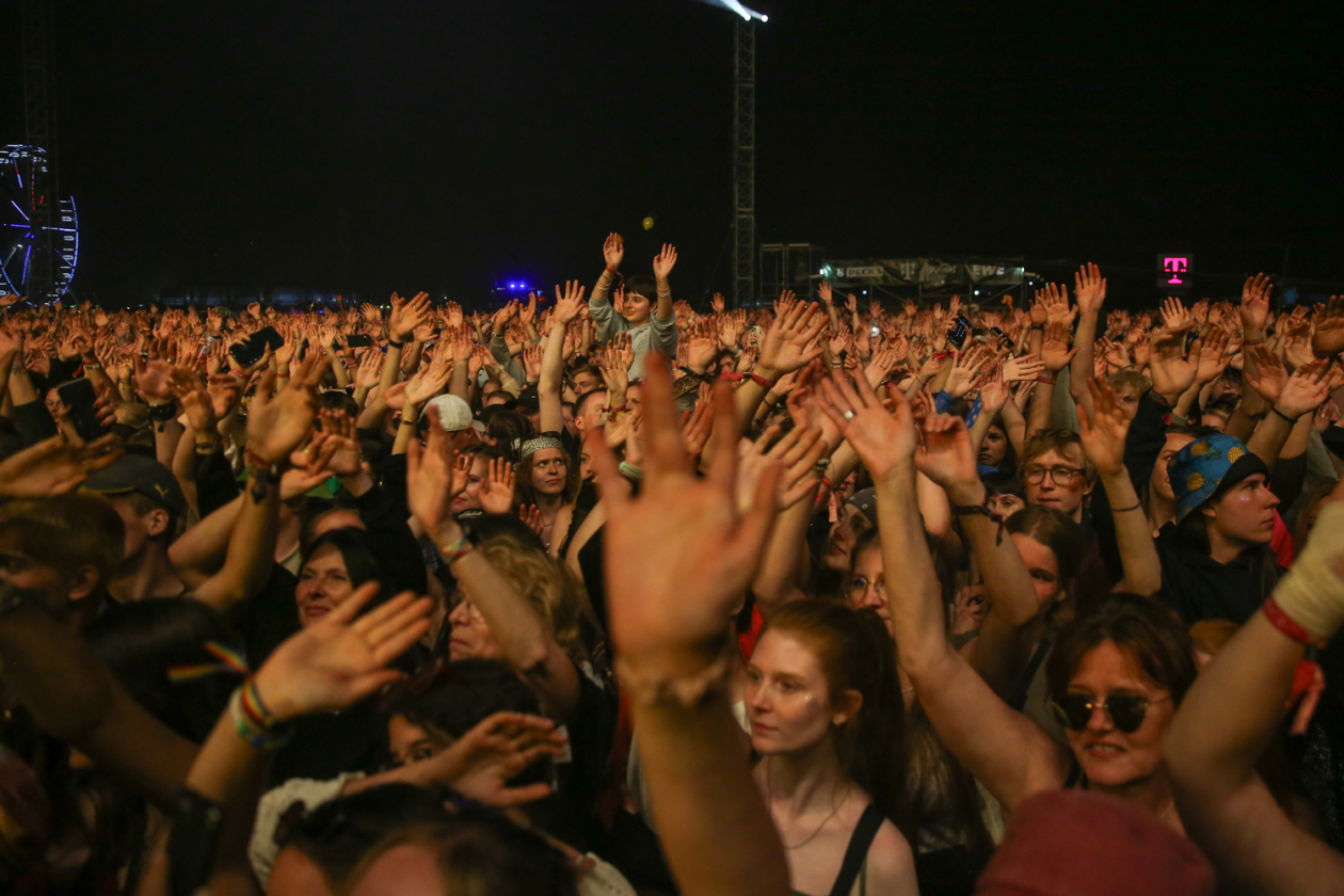 Sonne satt in Scheeßel: Rise Against, Electric Callboy, Biffy Clyro, Olli Schulz, The Prodigy, Hot Water Music u.a. – Hände hoch!