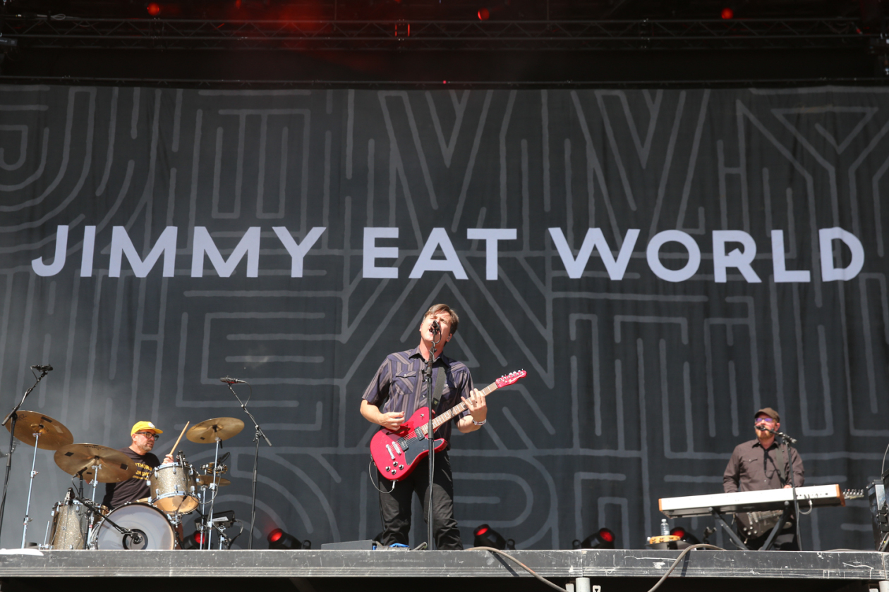 Sonne satt in Scheeßel: Rise Against, Electric Callboy, Biffy Clyro, Olli Schulz, The Prodigy, Hot Water Music u.a. – Jimmy Eat World.